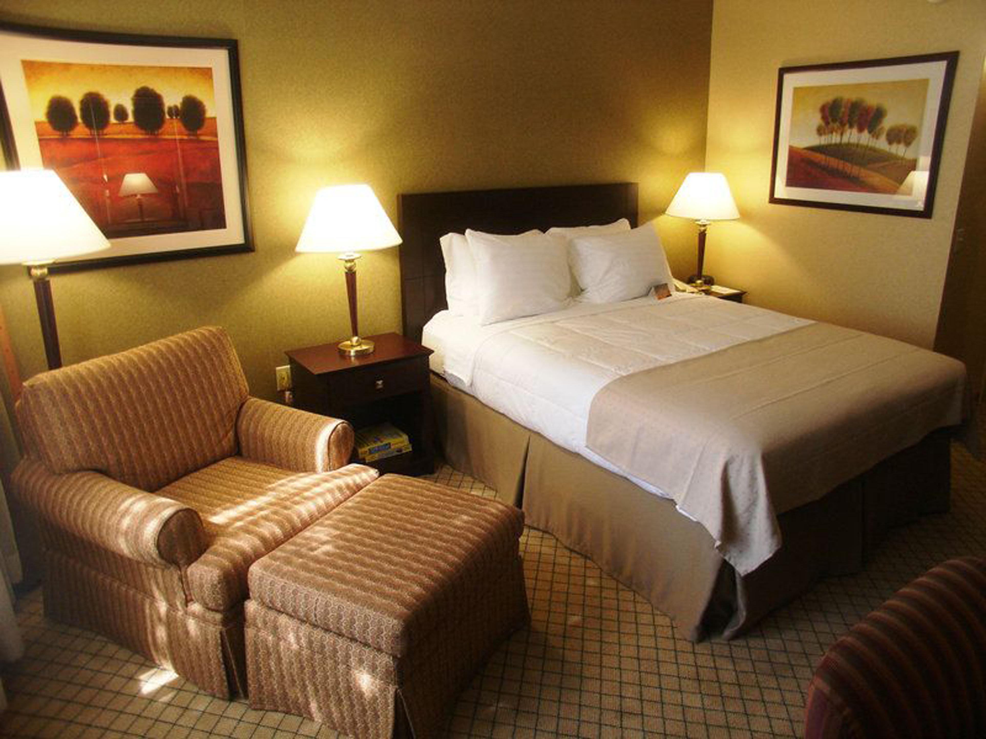 Armoni Inn & Suites Orangeburg Δωμάτιο φωτογραφία